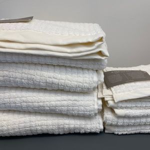 COYUCHI Sumptuous Organic Hand & Wash towels - 4 of each size